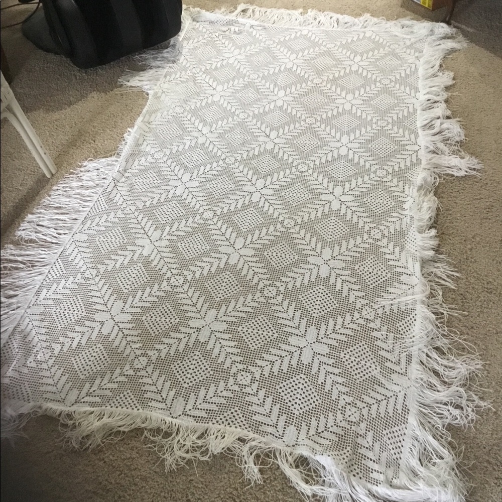 Antique heavy lace and fringe - Picture 4 of 5